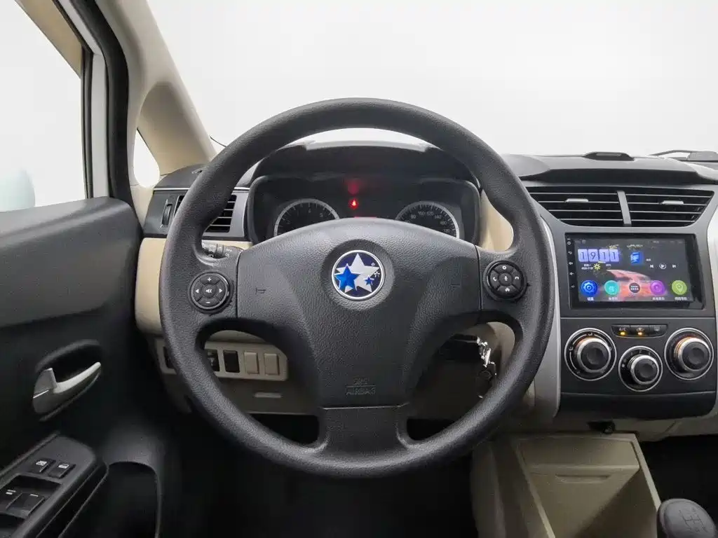 Venucia R50 2014 2013 1.6L Manual Fashion