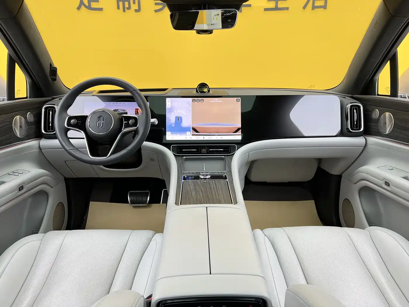 AITO Wenjie AITO M9 2024 Extended Range Ultra 42kWh 6-Seater фото 11