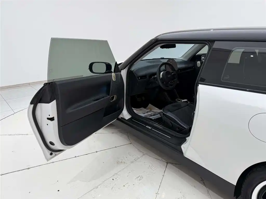 MINI ELECTRIC  COOPER