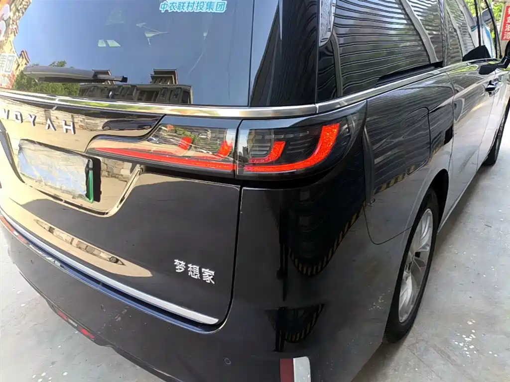 Voyah Auto Voyah Dreamer 2024 PHEV Ultra Long Range Premium Edition фото 23