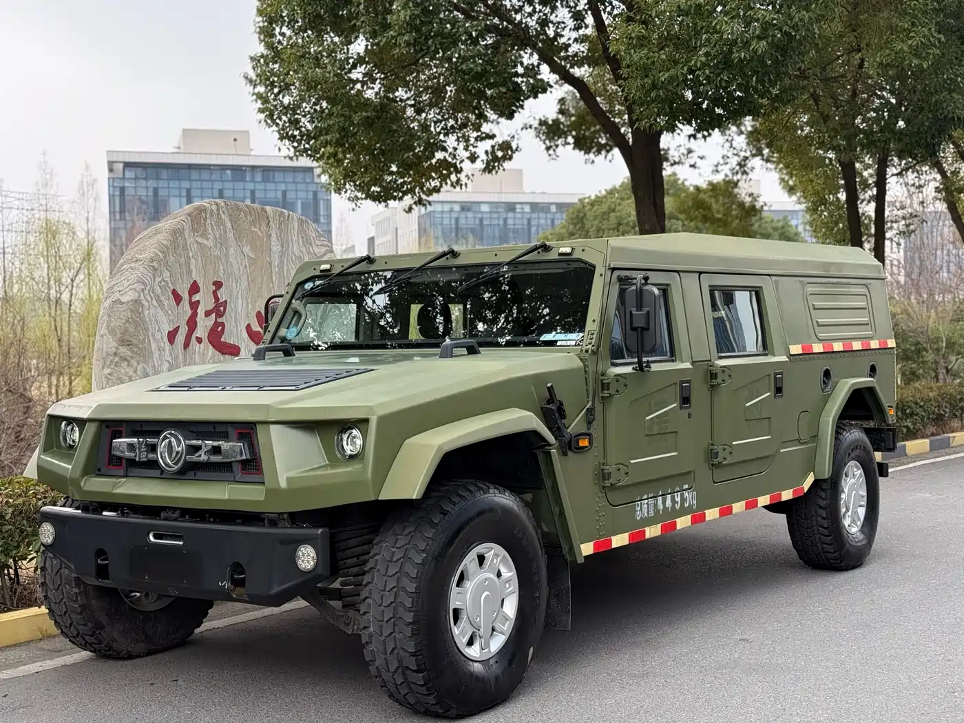 Dongfeng Mengshi MS600 2023 Model 6.7T Diesel Double Cab Chassis Standard Edition