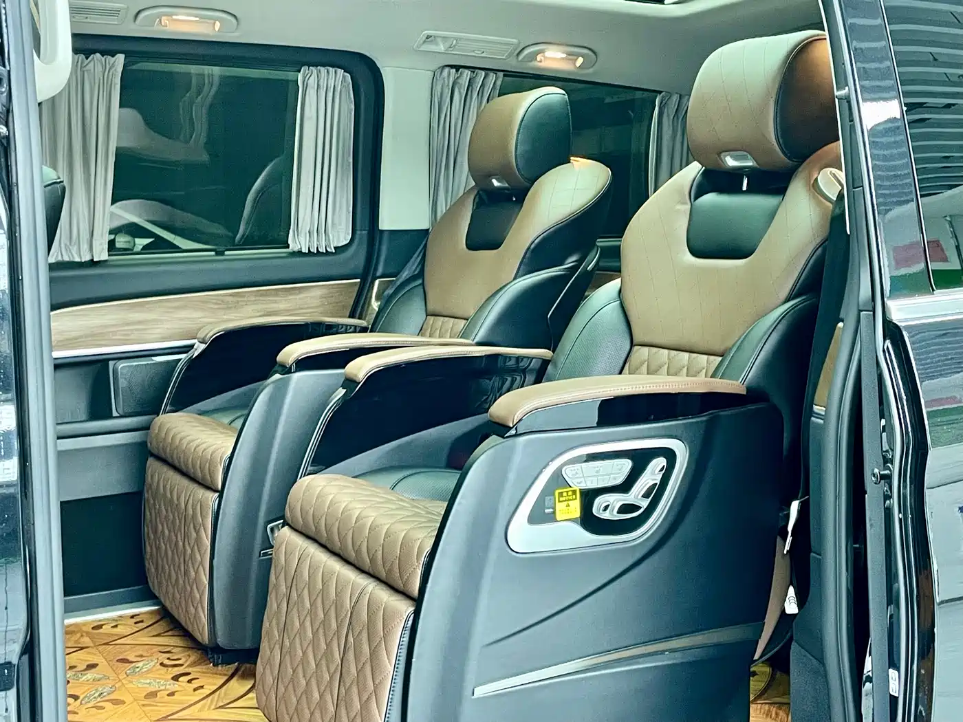 Mercedes-Benz V-Class 2020 V 260 Luxury Edition фото 9