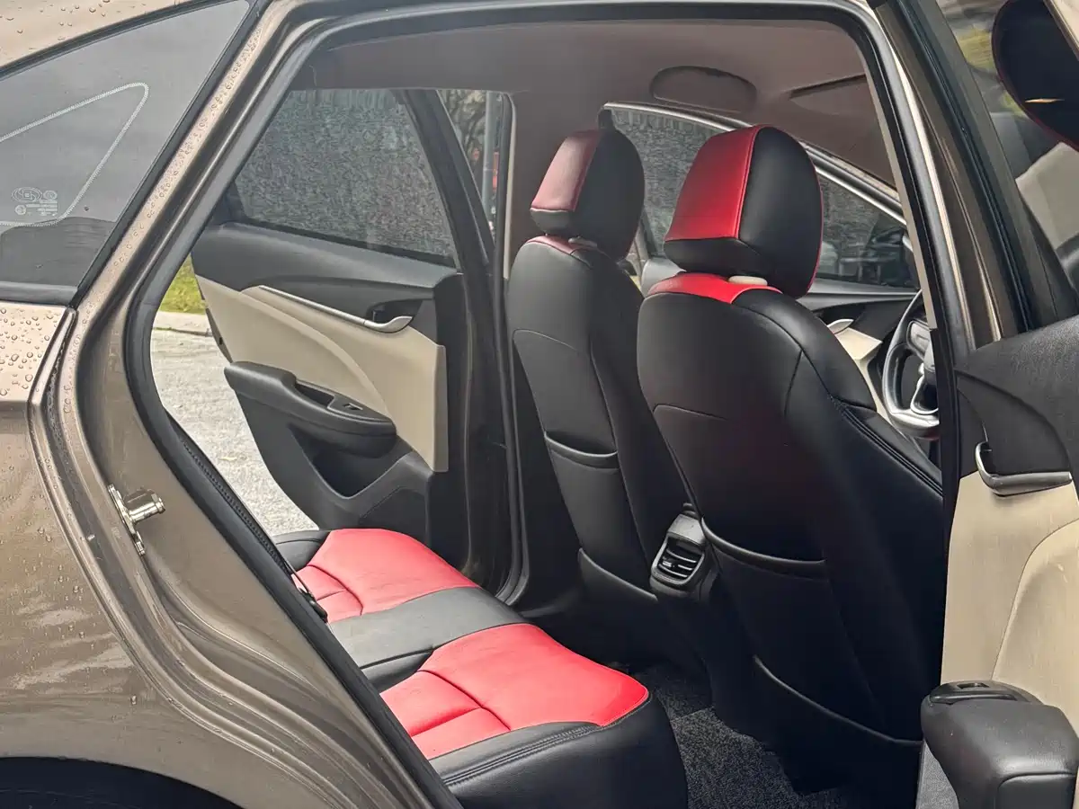 Buick Excelle 2015 15N Manual Luxury фото 16