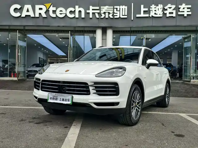 Porsche Cayenne New Energy 2021