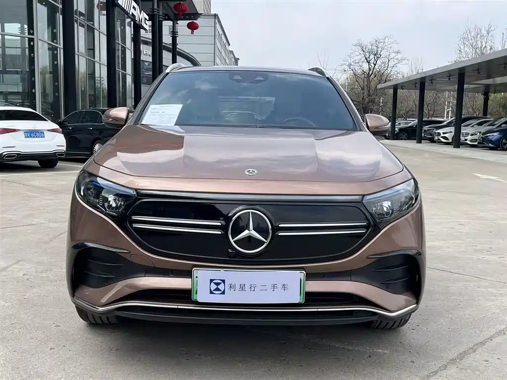 MERCEDES-BENZ EQA