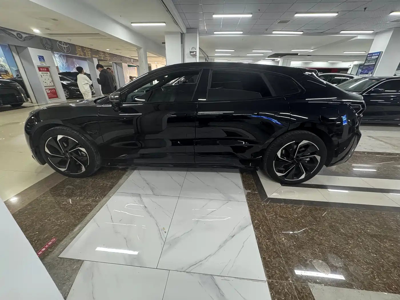 ZEEKR EXTREME KRYPTON 001