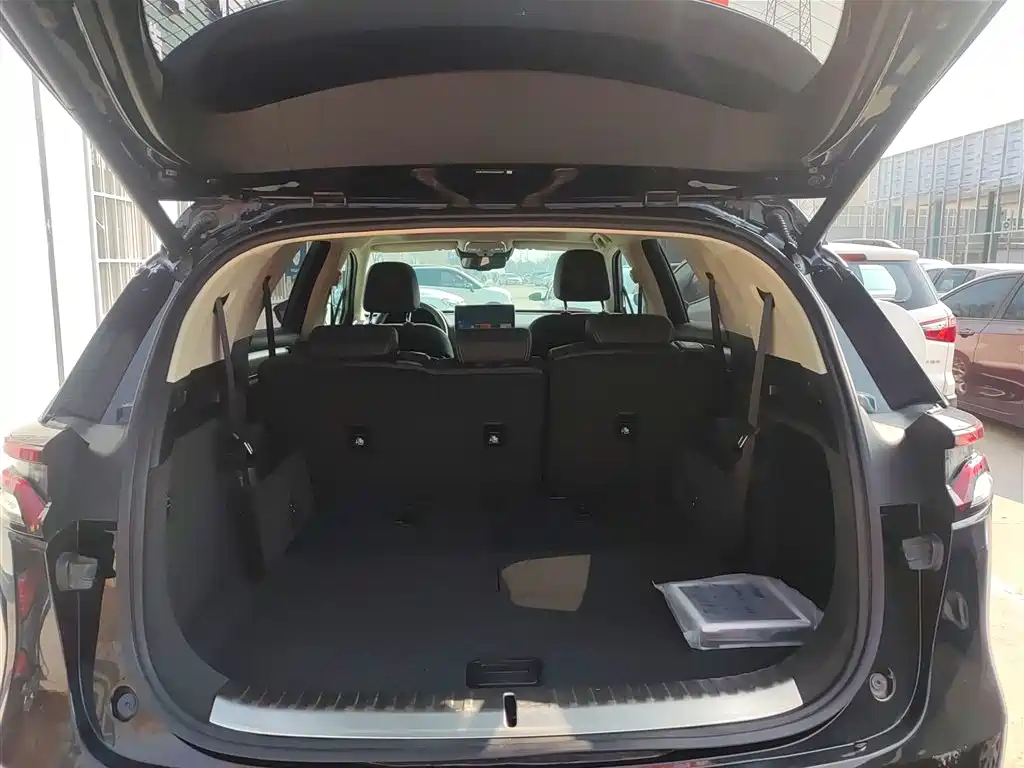 BYD TANG