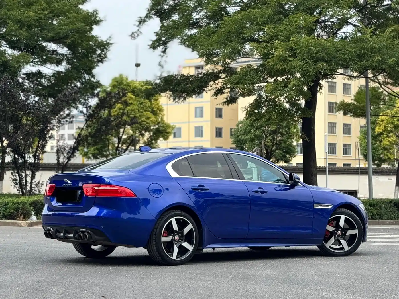 2017 Jaguar XE