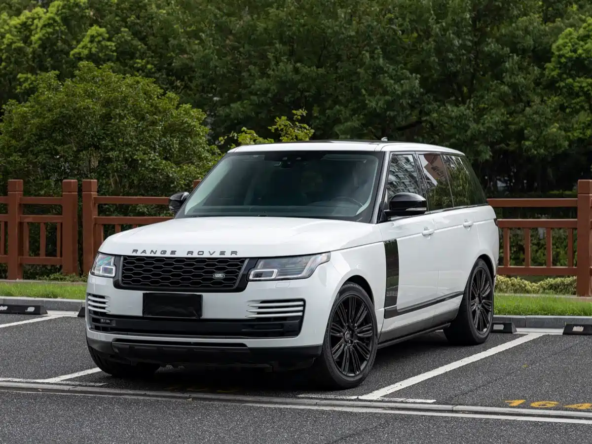 Фото 1 - Land Rover Range Rover