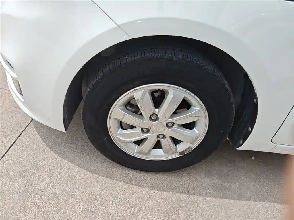 Kia K2 2015 Sedan 1.4L MT GLS фото 23