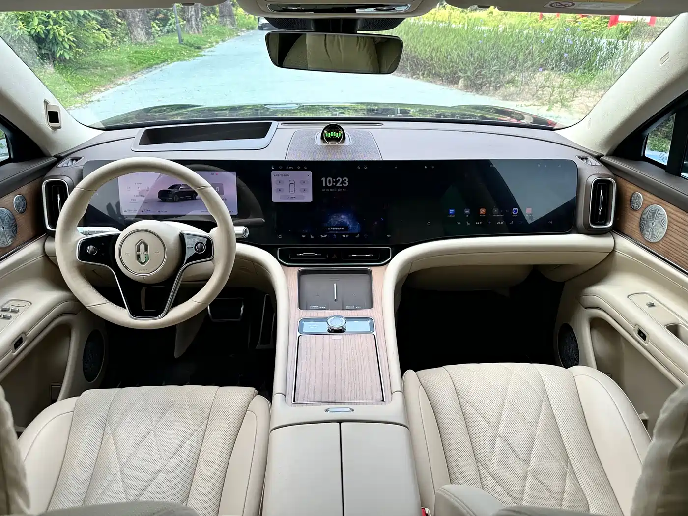 AITO Wenjie AITO M9 2024 Range Extender Ultra 52kWh 6-seater фото 8
