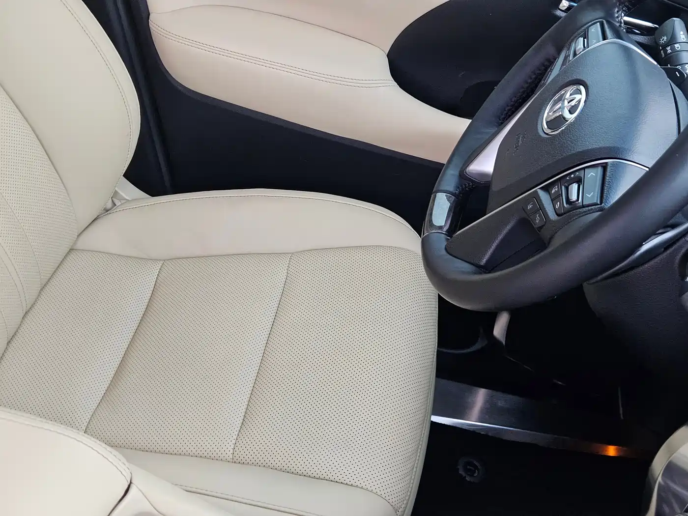 Toyota Vellfire 2021 Crown Hybrid 2.5L HV Premium Edition фото 21