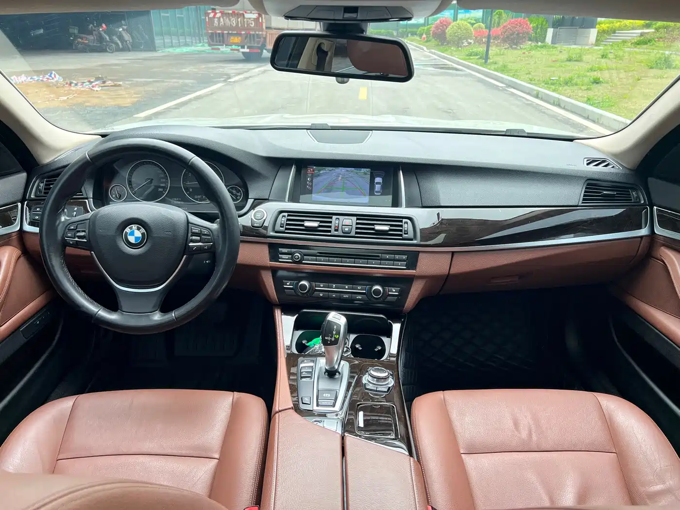BMW 5 Series 2017 525Li Leading Edition фото 14