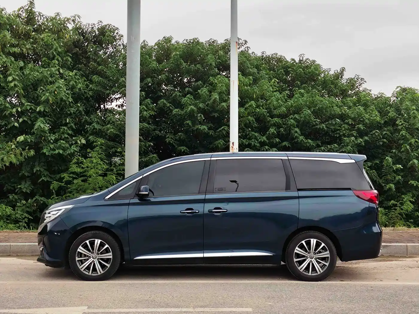 GAC Trumpchi Trumpchi M8 2018 320T Premium Edition фото 2
