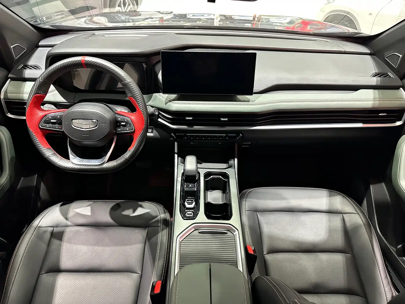 Geely Haoyue L 2025 2023 2.0T DCT Premium Model