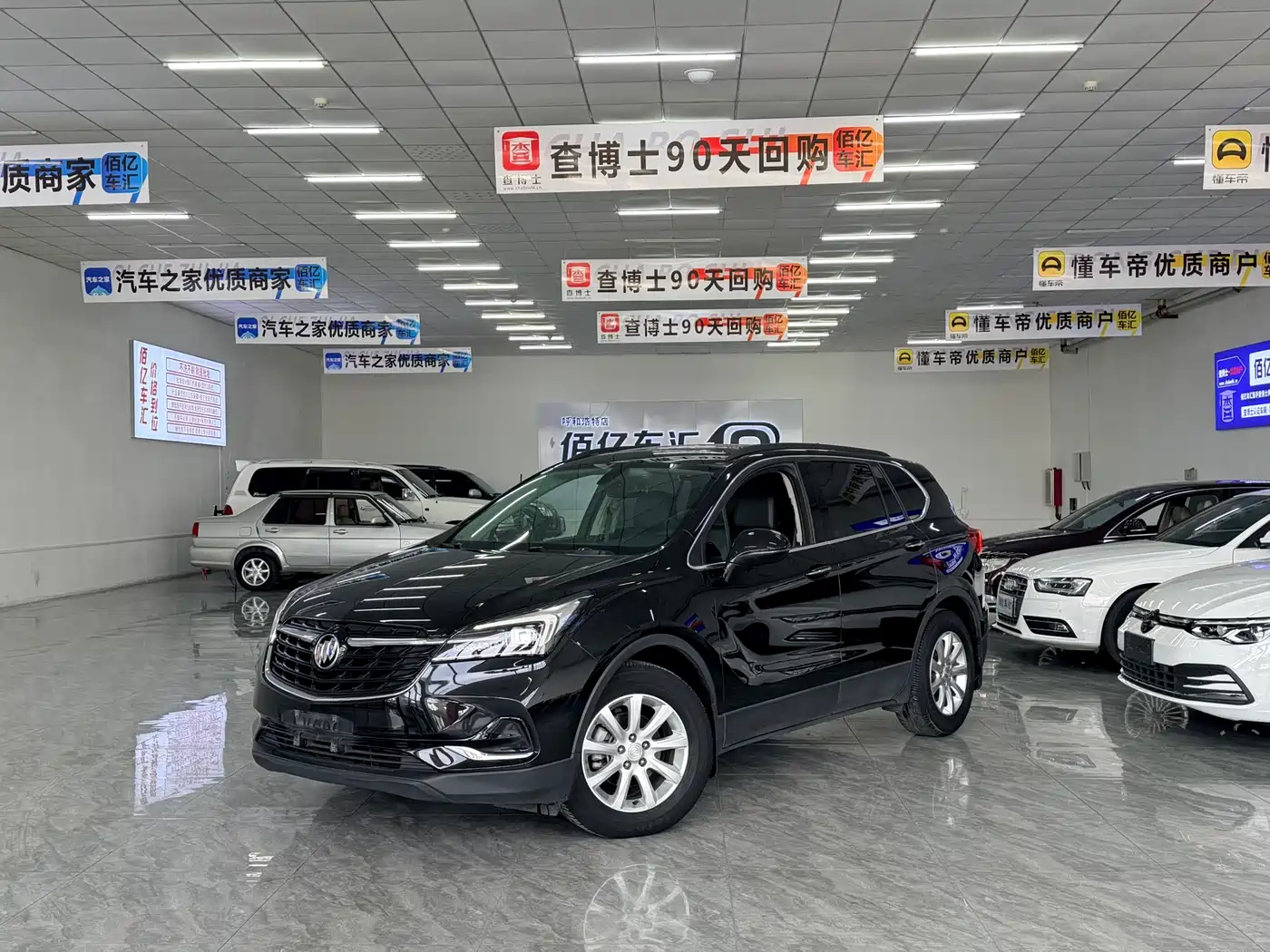 Buick Envision Plus 2021 532T FWD Leading Trim