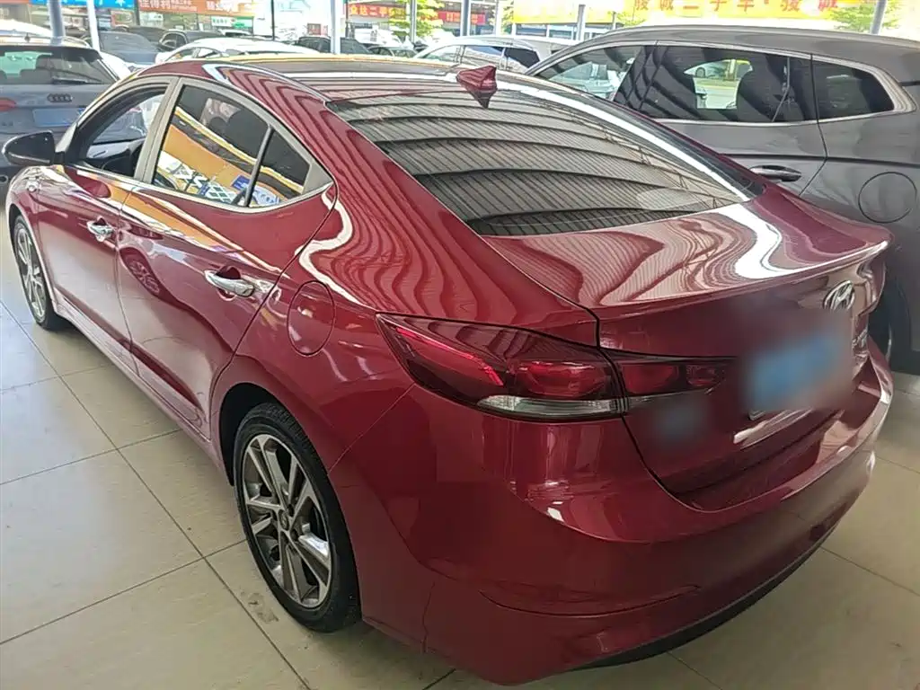Hyundai Elantra 2016 Model 1.6L Automatic Smart Elite фото 5