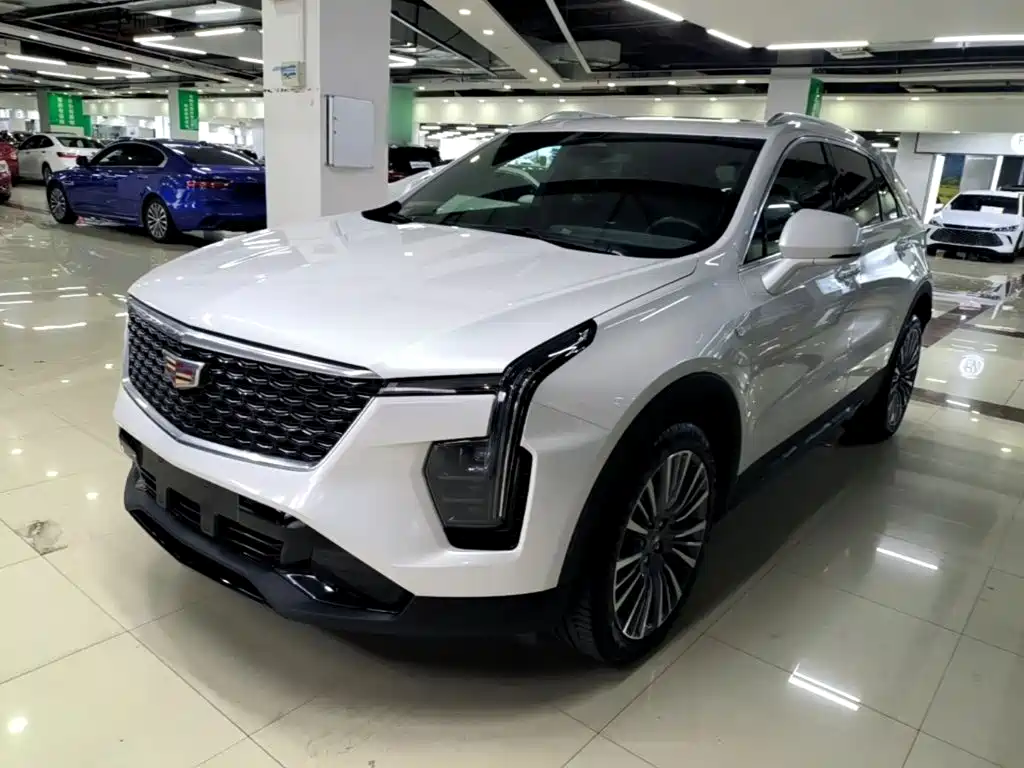 Cadillac XT4 2025 2024 28T 2WD Premium
