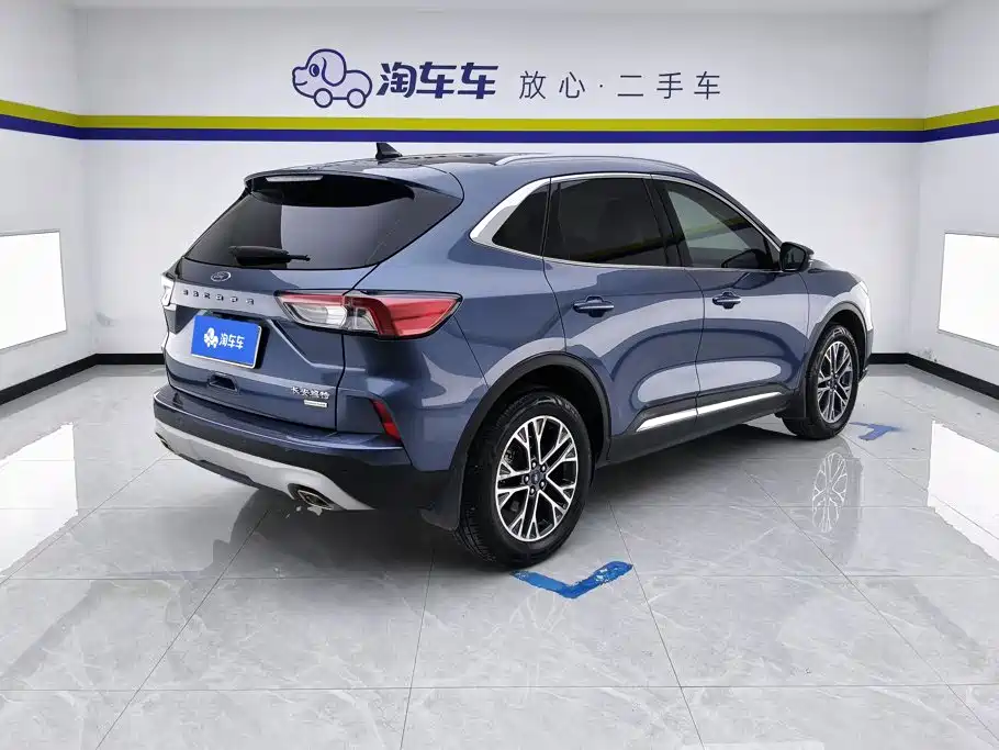 Ford Escape 2021 2020 EcoBoost 245 2WD Premium Edition