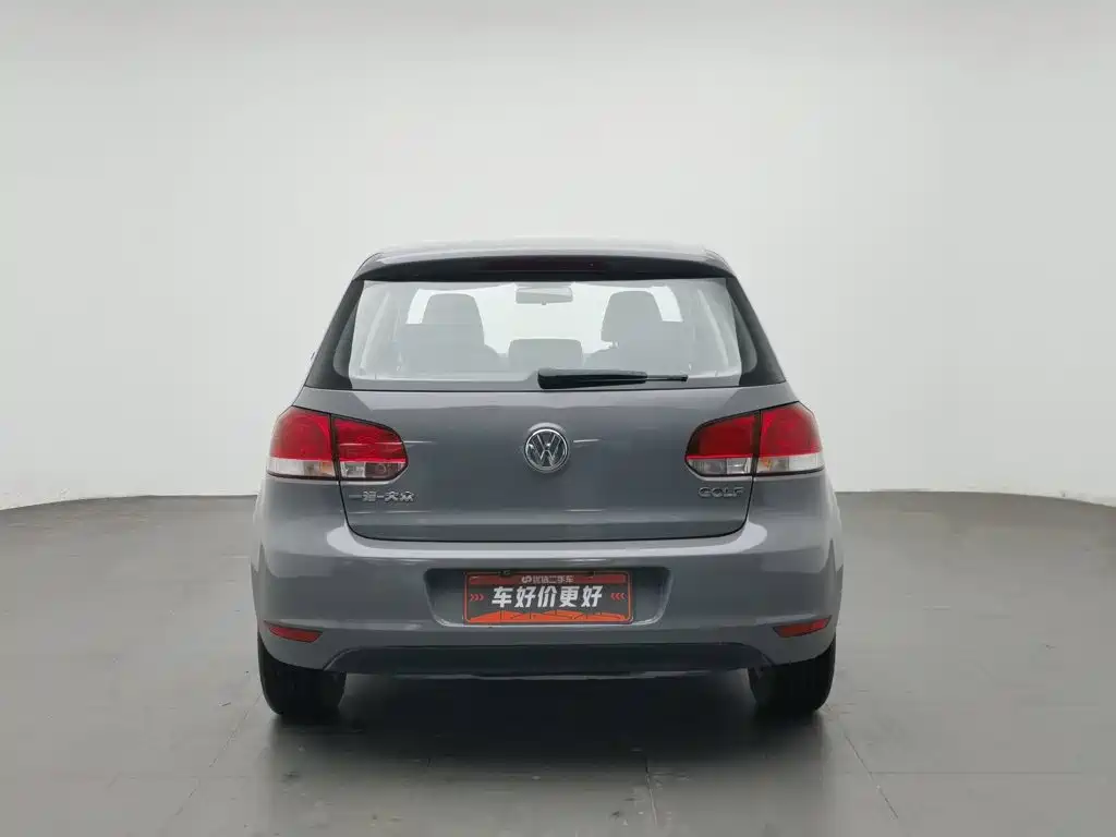 Фото 4 - Volkswagen Golf