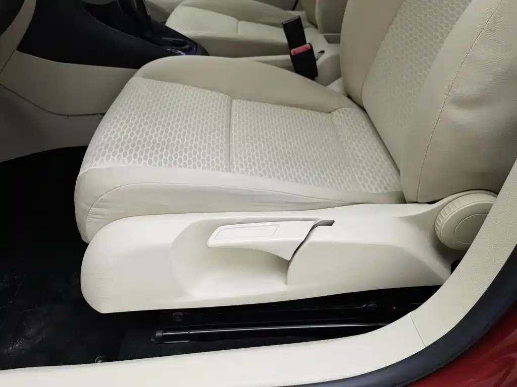Фото 20 - Volkswagen Golf