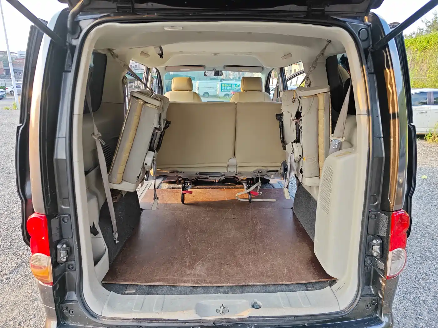 Nissan NV200 2017 2016 Facelift 1.6L CVT Luxury