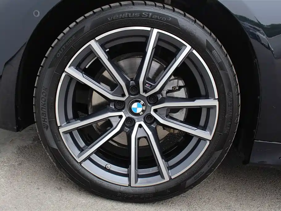 BMW 3 Series 2025 325Li M Sport Package фото 12