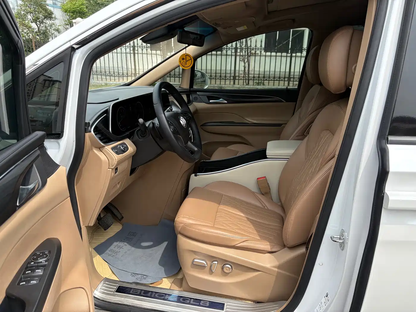 Buick GL8 2020 Model ES Landglory 653T Premium фото 6