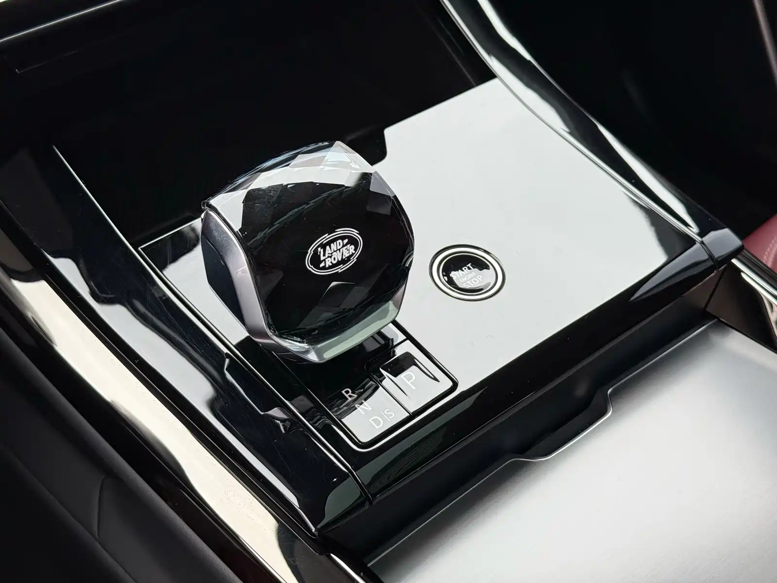 Photo 10 - Land Rover Range Rover Sport