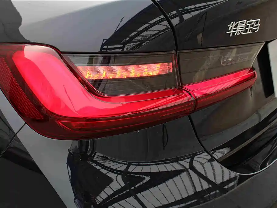 BMW 3 Series 2025 325Li M Sport Package фото 15