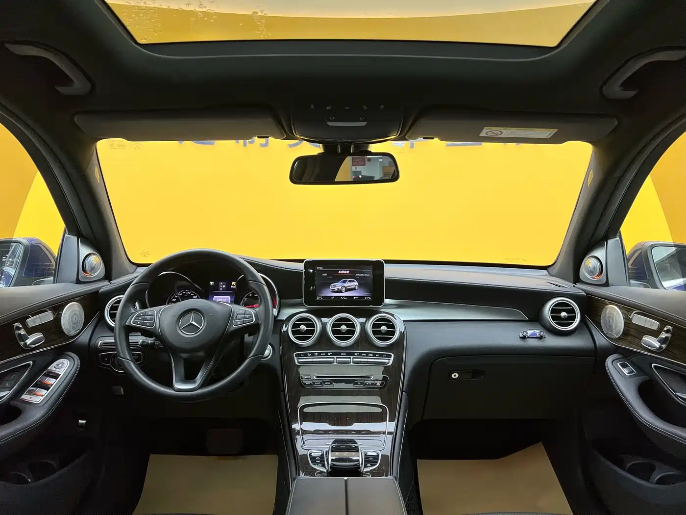 Mercedes-Benz GLC 2019 GLC 260 4MATIC Dynamic фото 16