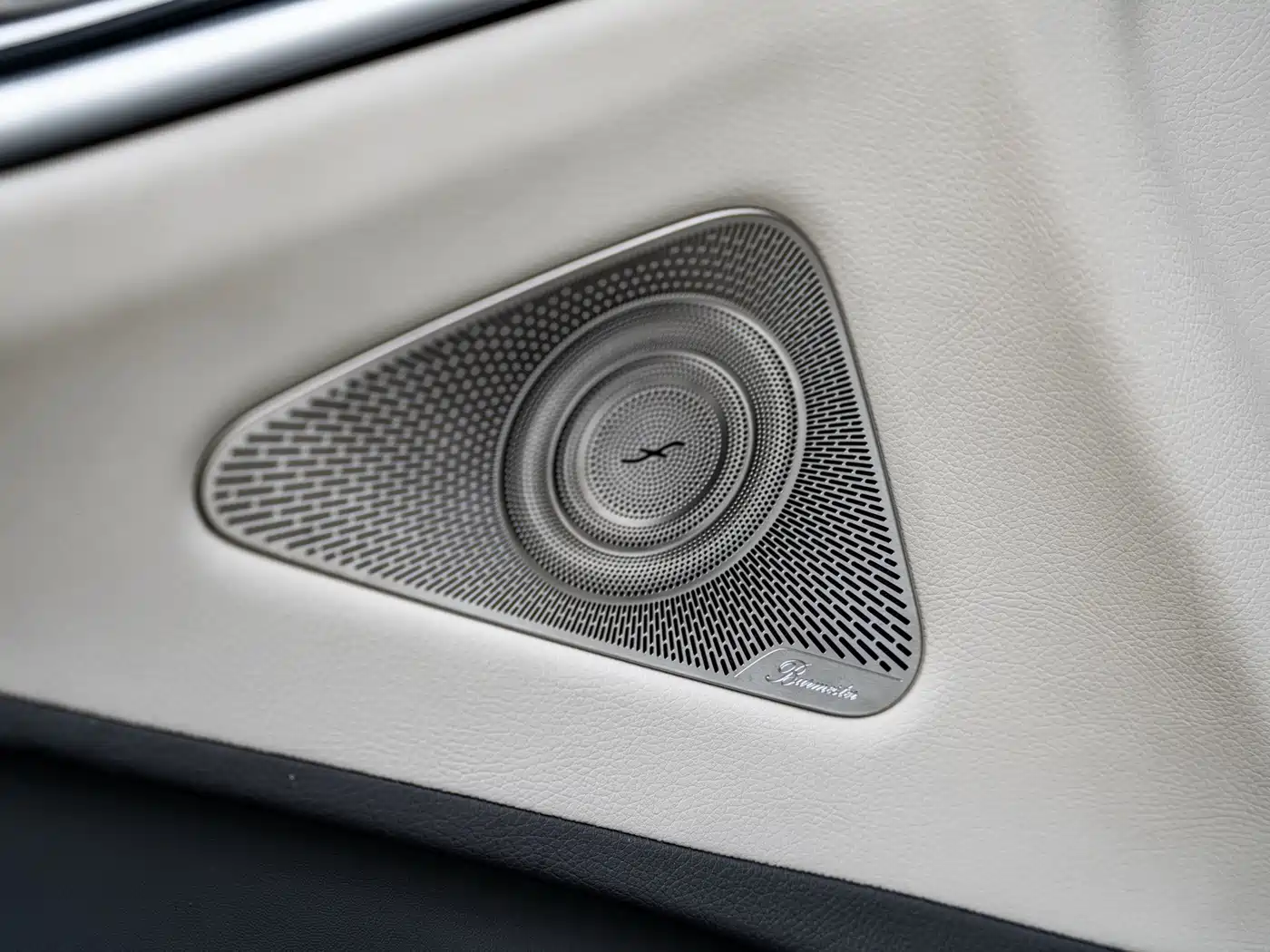 Photo 11 - Mercedes-Benz Maybach S-Class