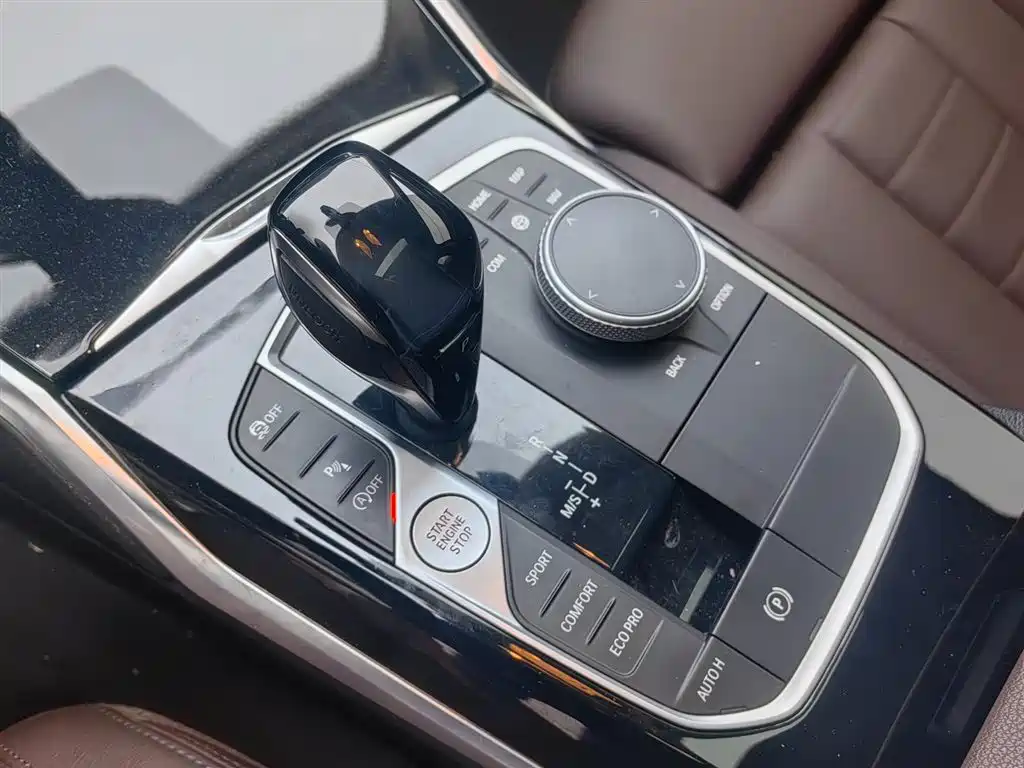 BMW 3 Series 2021 320Li M Sport Package фото 11
