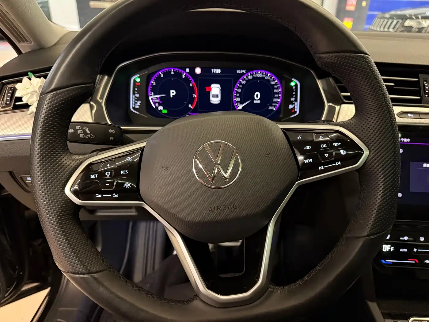 Volkswagen Magotan 2024 2 Million Units Public Sharing Edition 330TSI DSG Luxury фото 12