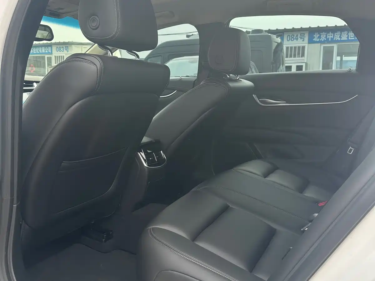 Cadillac XTS 2018 28T Technology фото 8