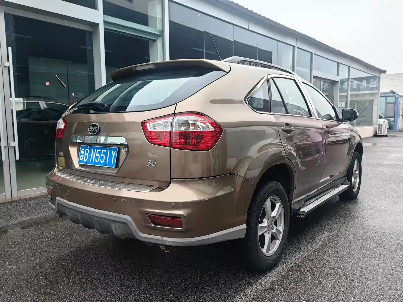 BYD S6 2013 Platinum Edition 2.0L Manual Premium фото 4