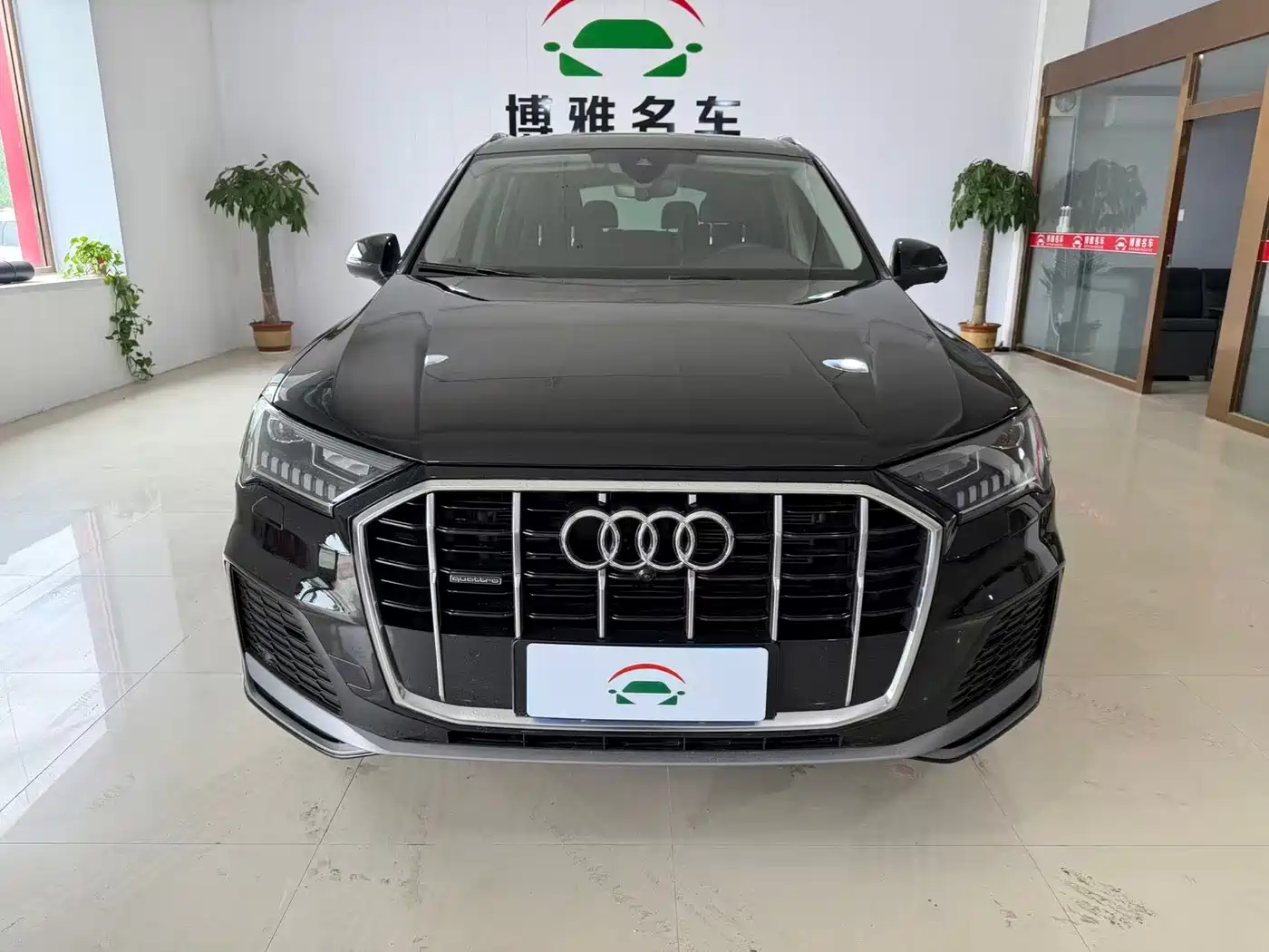 Фото 1 - Audi Q7