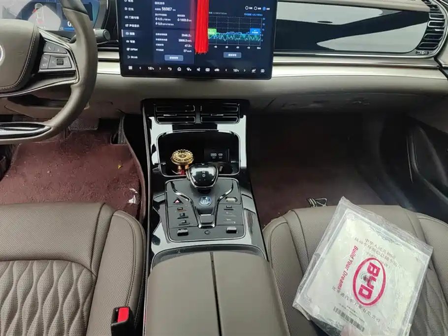 BYD Han 2023 DM-i Champion Edition 121KM Premium фото 16