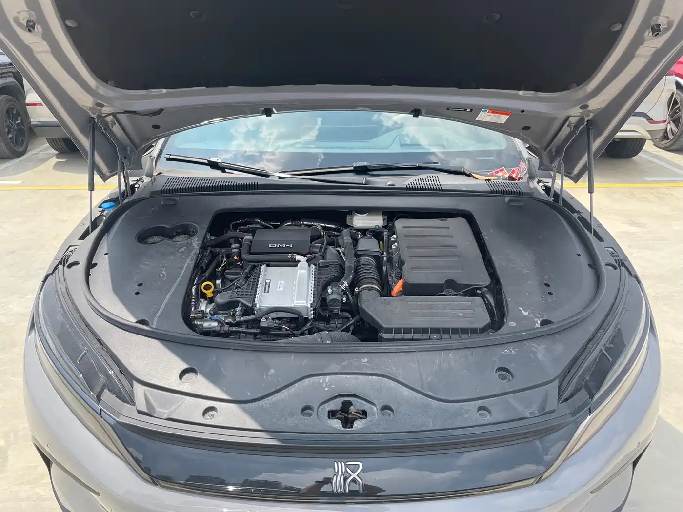 BYD Han 2025 2025 DM-i Smart Driving Edition 125KM LiDAR Flagship