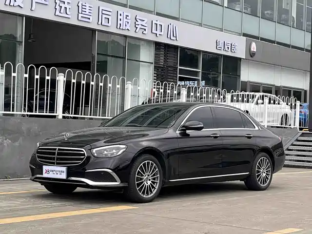 MERCEDES-BENZ E CLASS