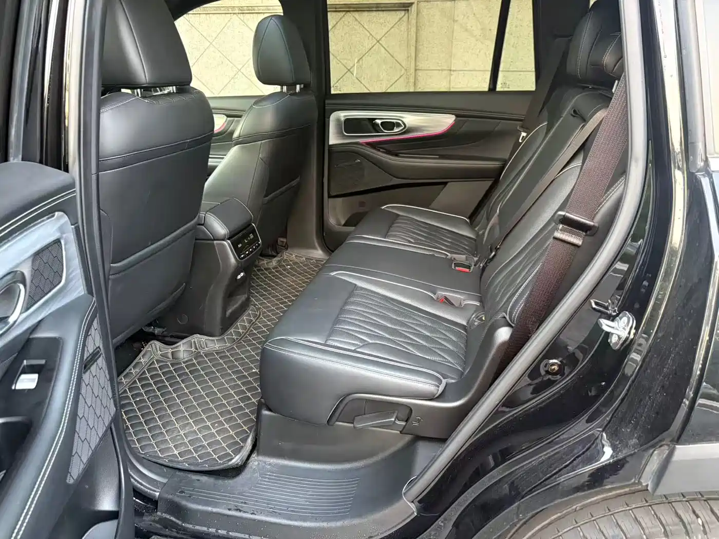 GAC Trumpchi Trumpchi GS8 2022 Pilot Series 2.0TGDI 2WD Luxury Smart Connect Edition (7-Seater) фото 11