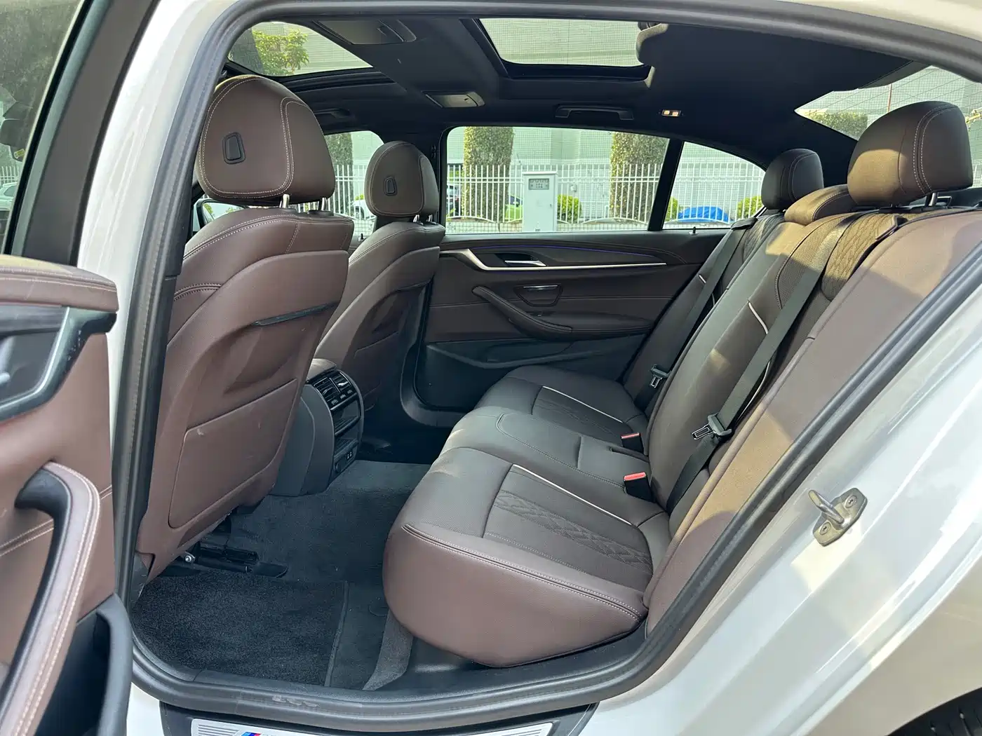 BMW 5 Series 2023 530Li Leading M Sport Package фото 6