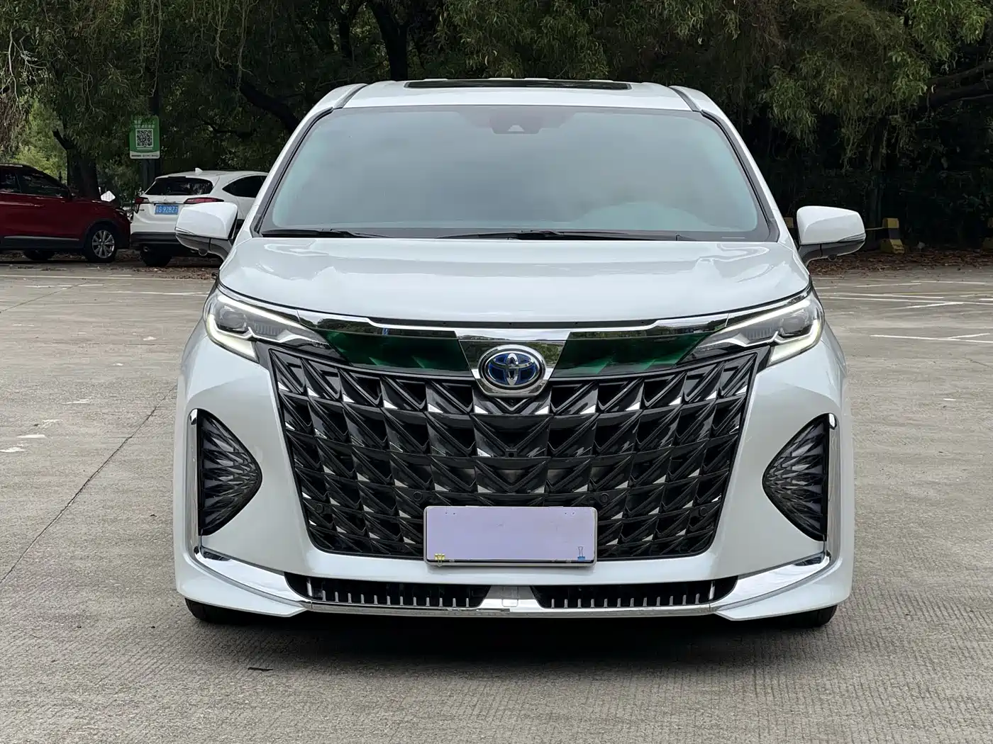 Toyota Sienna 2021 2.5L Hybrid Comfort Edition фото 2