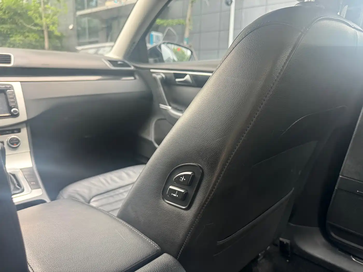 Volkswagen Magotan 2012 Facelift 1.8TSI Luxury фото 22