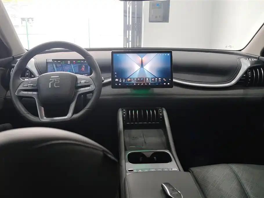 BYD Yuan PLUS 2025 Smart Drive 510KM Surpass Edition фото 12