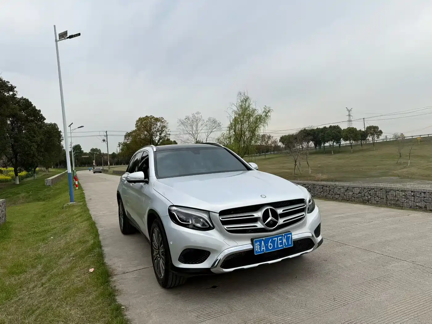 MERCEDES-BENZ GLC