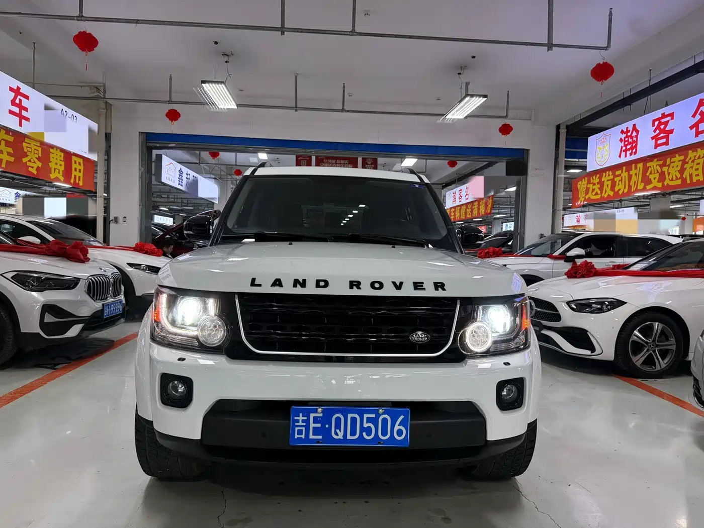 Land Rover Discovery 2014 3.0 SC V6 HSE фото 2