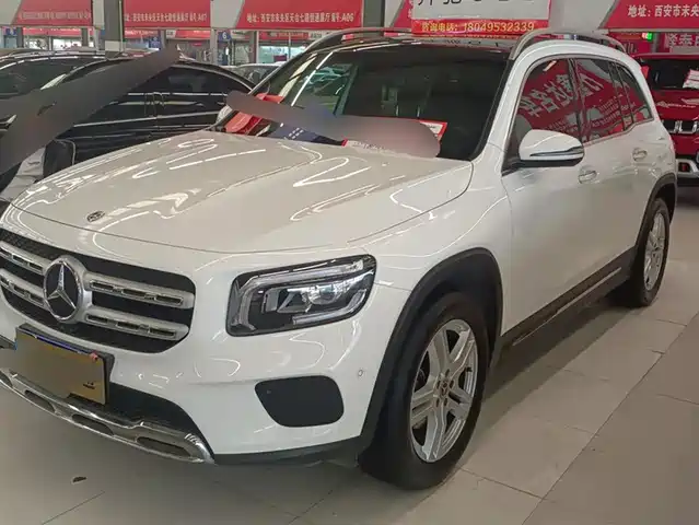 MERCEDES-BENZ GLB