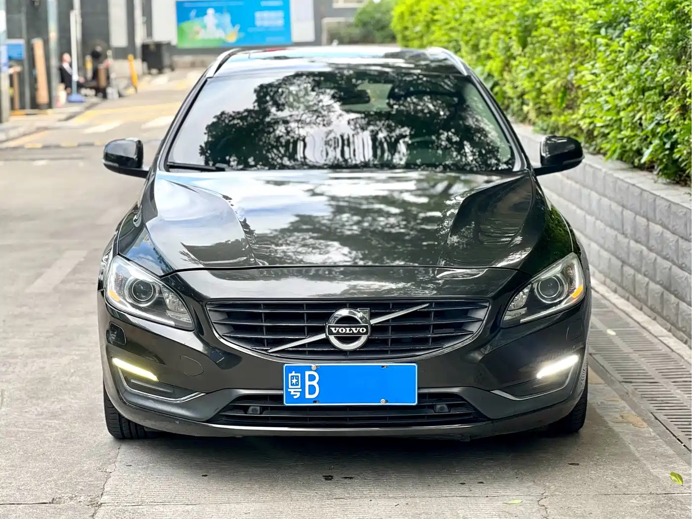 Volvo V60 2013 2014 T5 Zhiyi Edition
