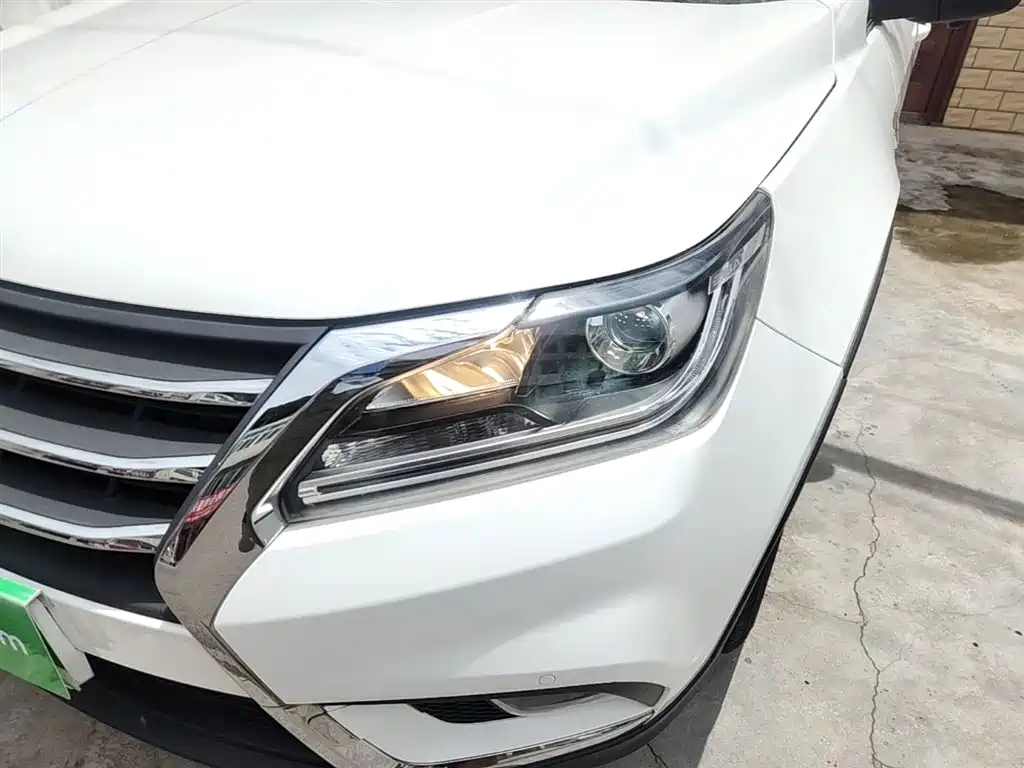 BAIC Huansu S6 2016 2016 1.5T Manual Smart Edition